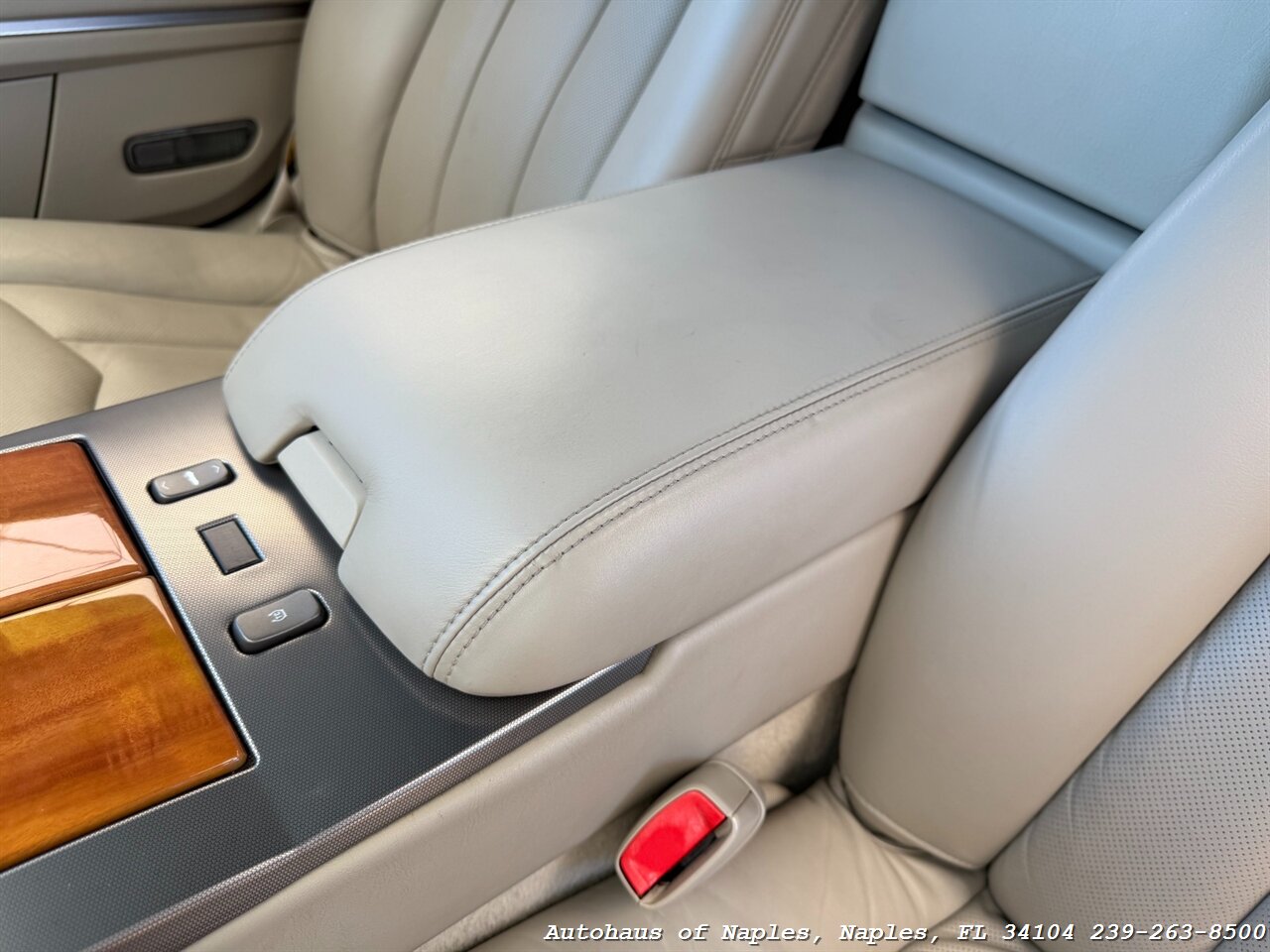 2004 Cadillac XLR Neiman Marcus Edition # 036 / 101   - Photo 24 - Naples, FL 34104