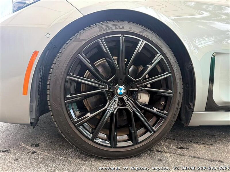 2021 BMW 740i xDrive   - Photo 13 - Naples, FL 34104