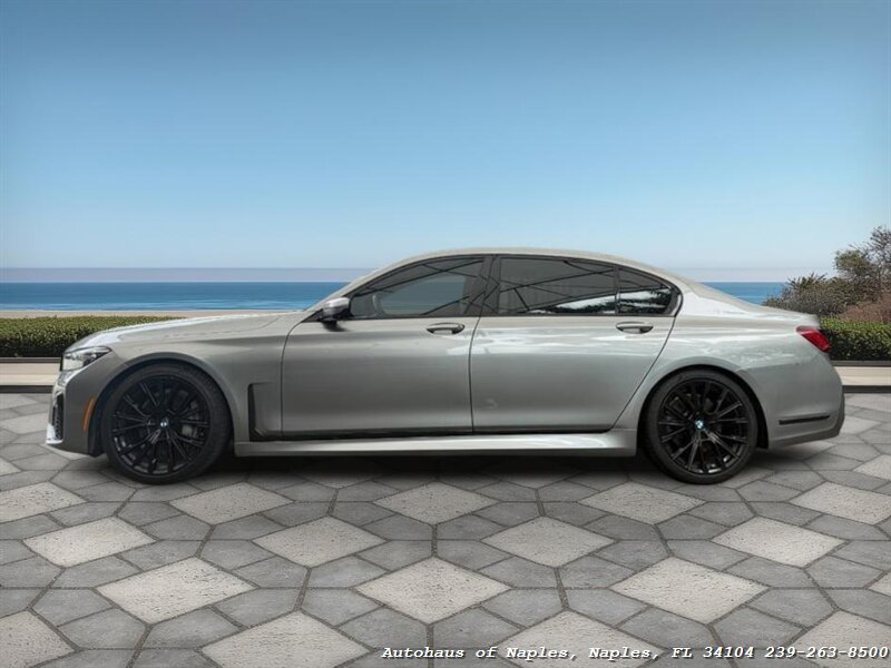 2021 BMW 740i xDrive   - Photo 5 - Naples, FL 34104