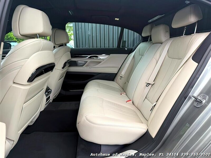 2021 BMW 740i xDrive   - Photo 21 - Naples, FL 34104