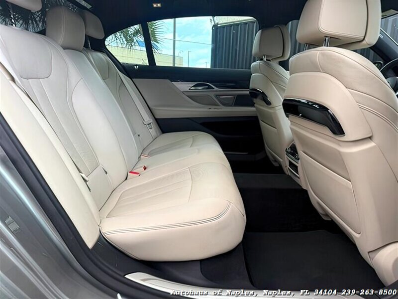 2021 BMW 740i xDrive   - Photo 30 - Naples, FL 34104