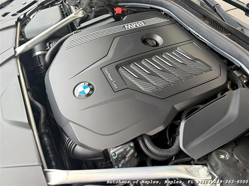 2021 BMW 740i xDrive   - Photo 15 - Naples, FL 34104