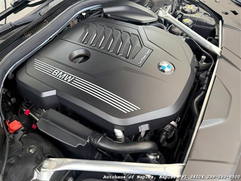 2021 BMW 740i xDrive   - Photo 14 - Naples, FL 34104