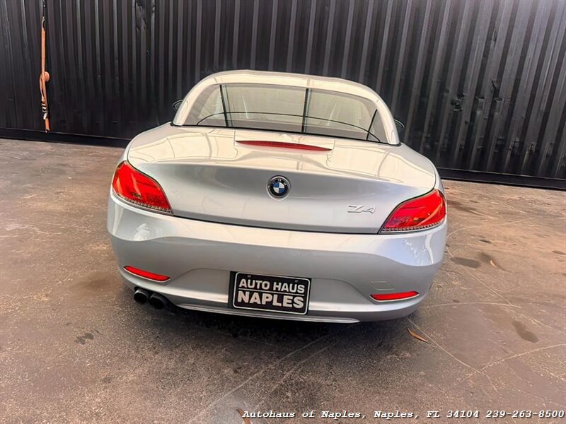 2011 BMW Z4 sDrive30i - Photo 6 - Naples, FL 34104
