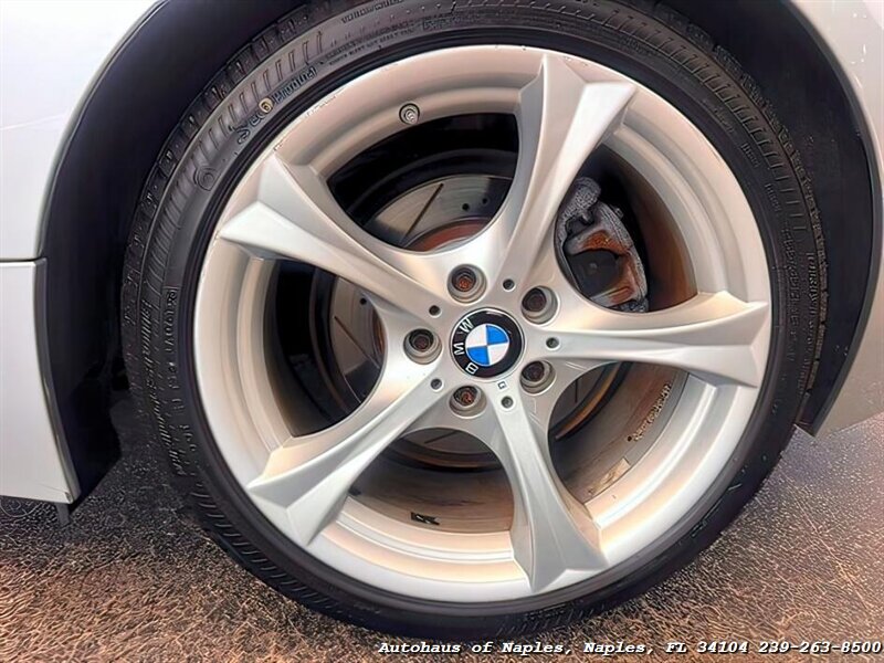 2011 BMW Z4 sDrive30i   - Photo 41 - Naples, FL 34104