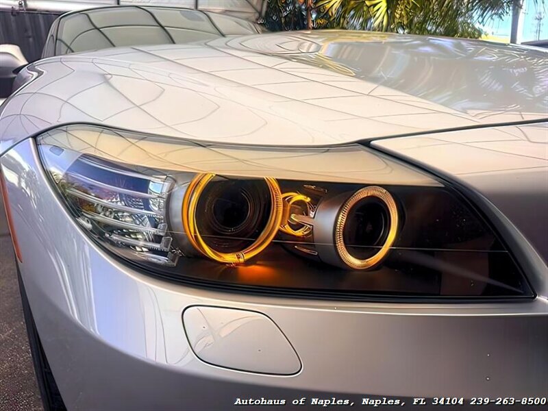 2011 BMW Z4 sDrive30i   - Photo 44 - Naples, FL 34104