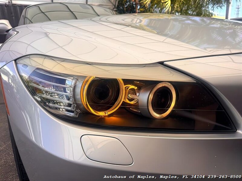 2011 BMW Z4 sDrive30i - Photo 17 - Naples, FL 34104