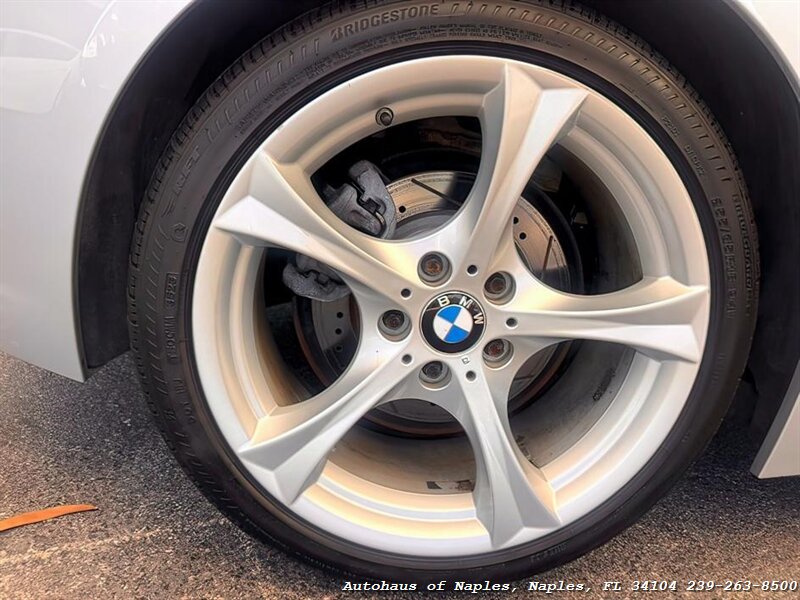 2011 BMW Z4 sDrive30i - Photo 13 - Naples, FL 34104