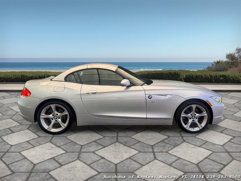2011 BMW Z4 sDrive30i   - Photo 31 - Naples, FL 34104