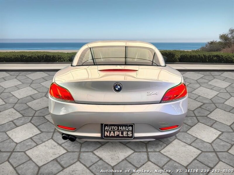 2011 BMW Z4 sDrive30i   - Photo 33 - Naples, FL 34104