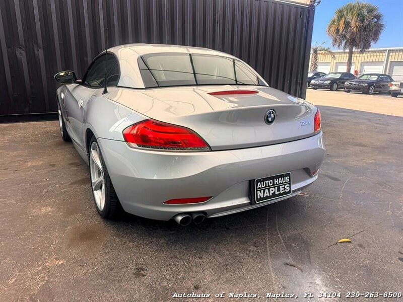 2011 BMW Z4 sDrive30i - Photo 5 - Naples, FL 34104