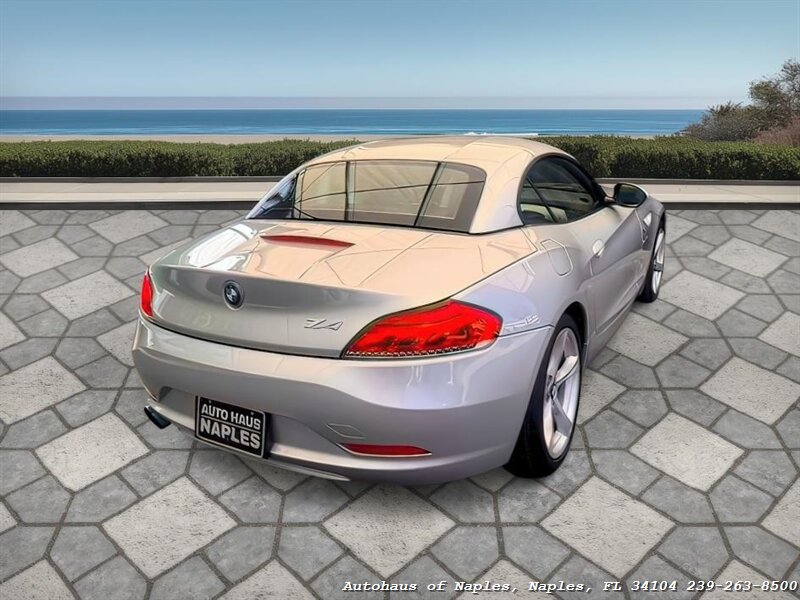 2011 BMW Z4 sDrive30i   - Photo 34 - Naples, FL 34104