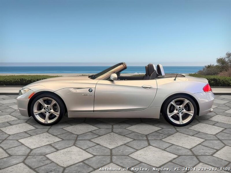 2011 BMW Z4 sDrive30i   - Photo 28 - Naples, FL 34104