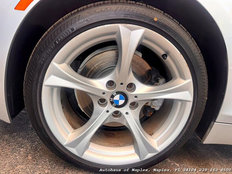 2011 BMW Z4 sDrive30i - Photo 15 - Naples, FL 34104