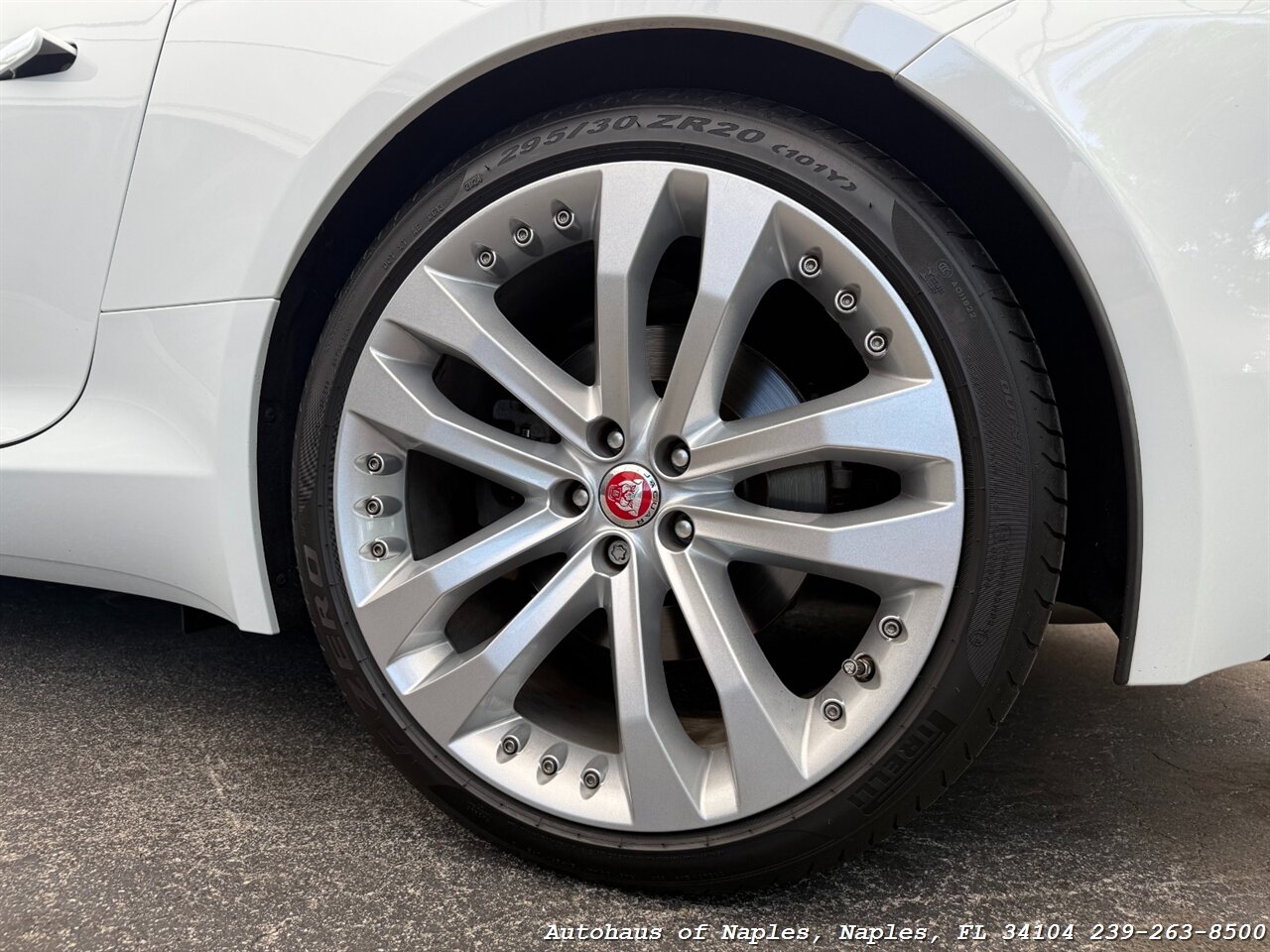 2017 Jaguar F-TYPE Convertible - Photo 11 - Naples, FL 34104