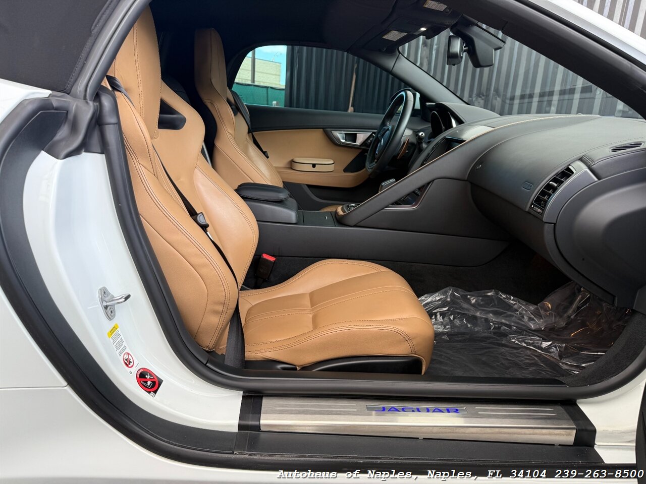 2017 Jaguar F-TYPE Convertible - Photo 23 - Naples, FL 34104