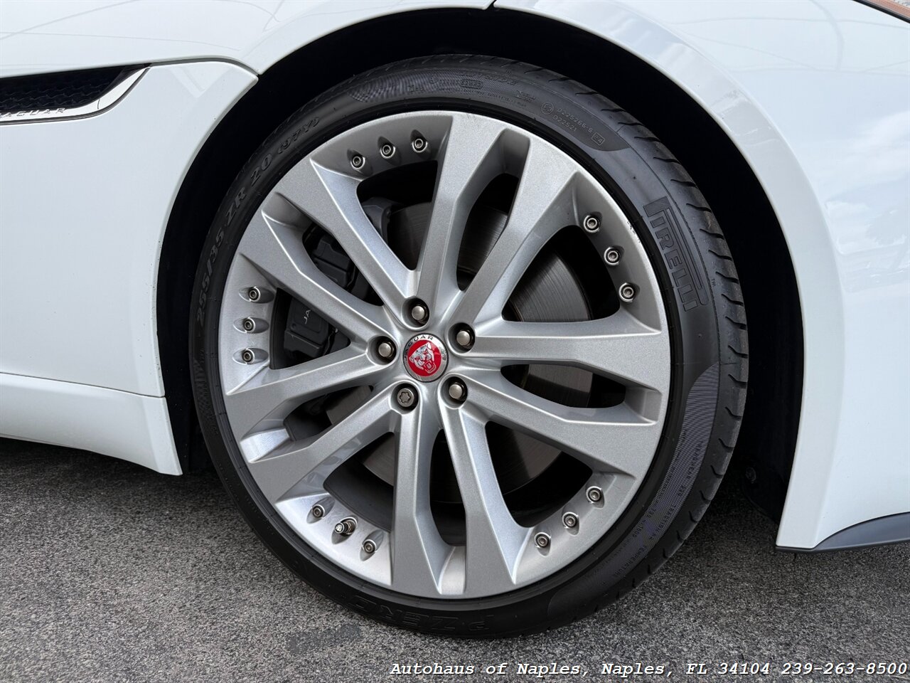 2017 Jaguar F-TYPE Convertible - Photo 9 - Naples, FL 34104