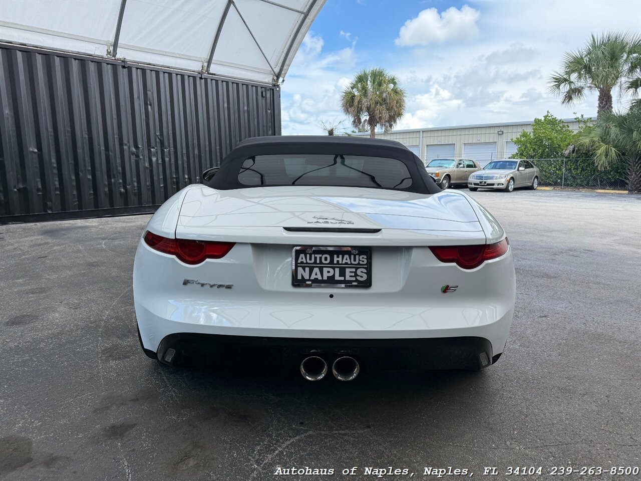 2017 Jaguar F-TYPE Convertible - Photo 6 - Naples, FL 34104