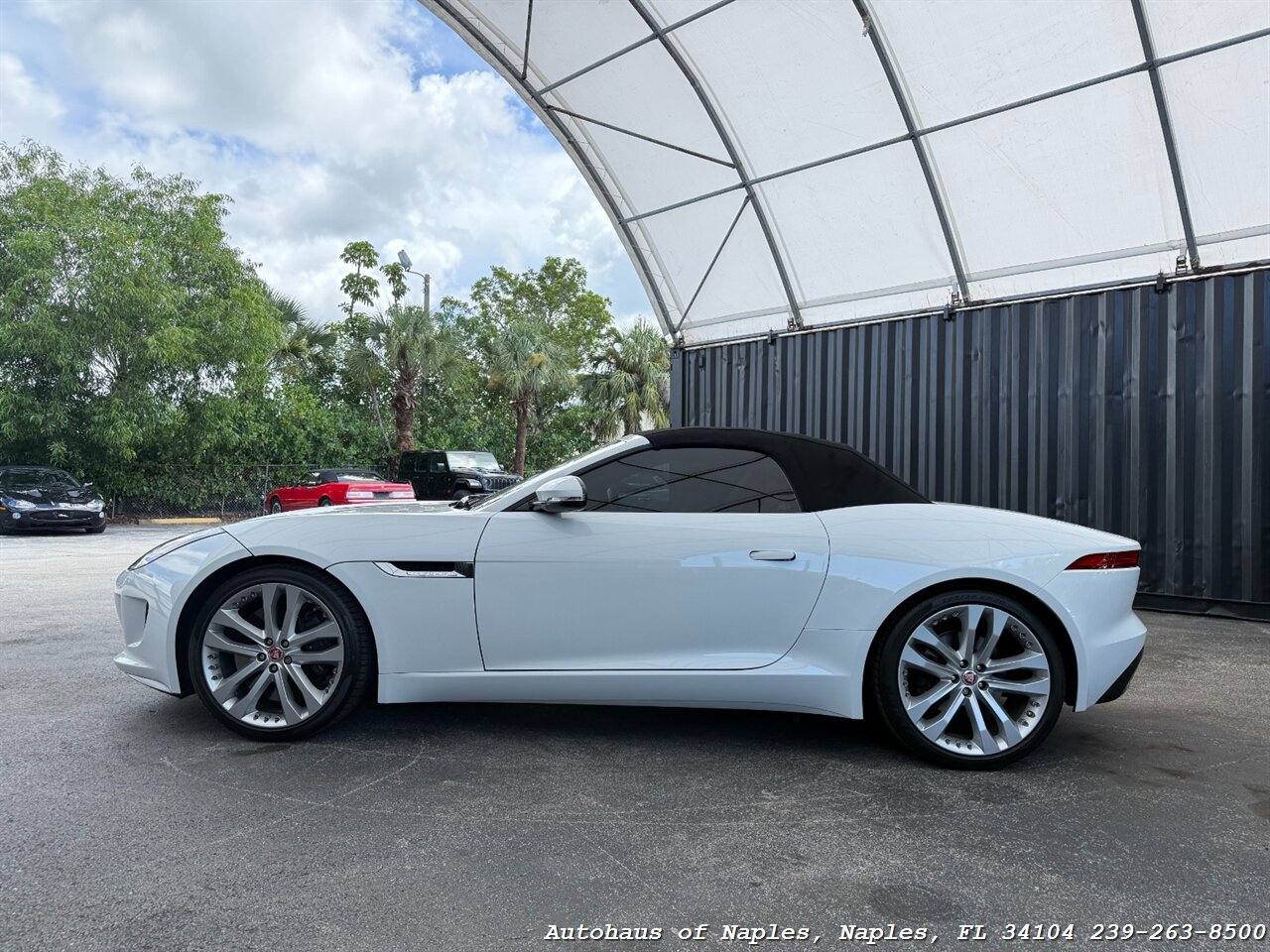 2017 Jaguar F-TYPE Convertible - Photo 4 - Naples, FL 34104