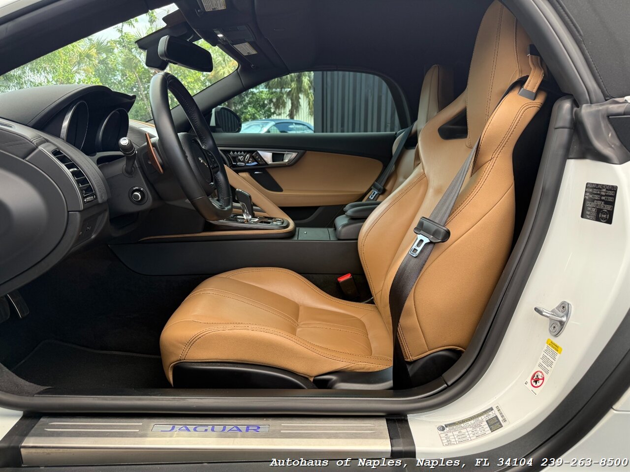 2017 Jaguar F-TYPE Convertible - Photo 16 - Naples, FL 34104