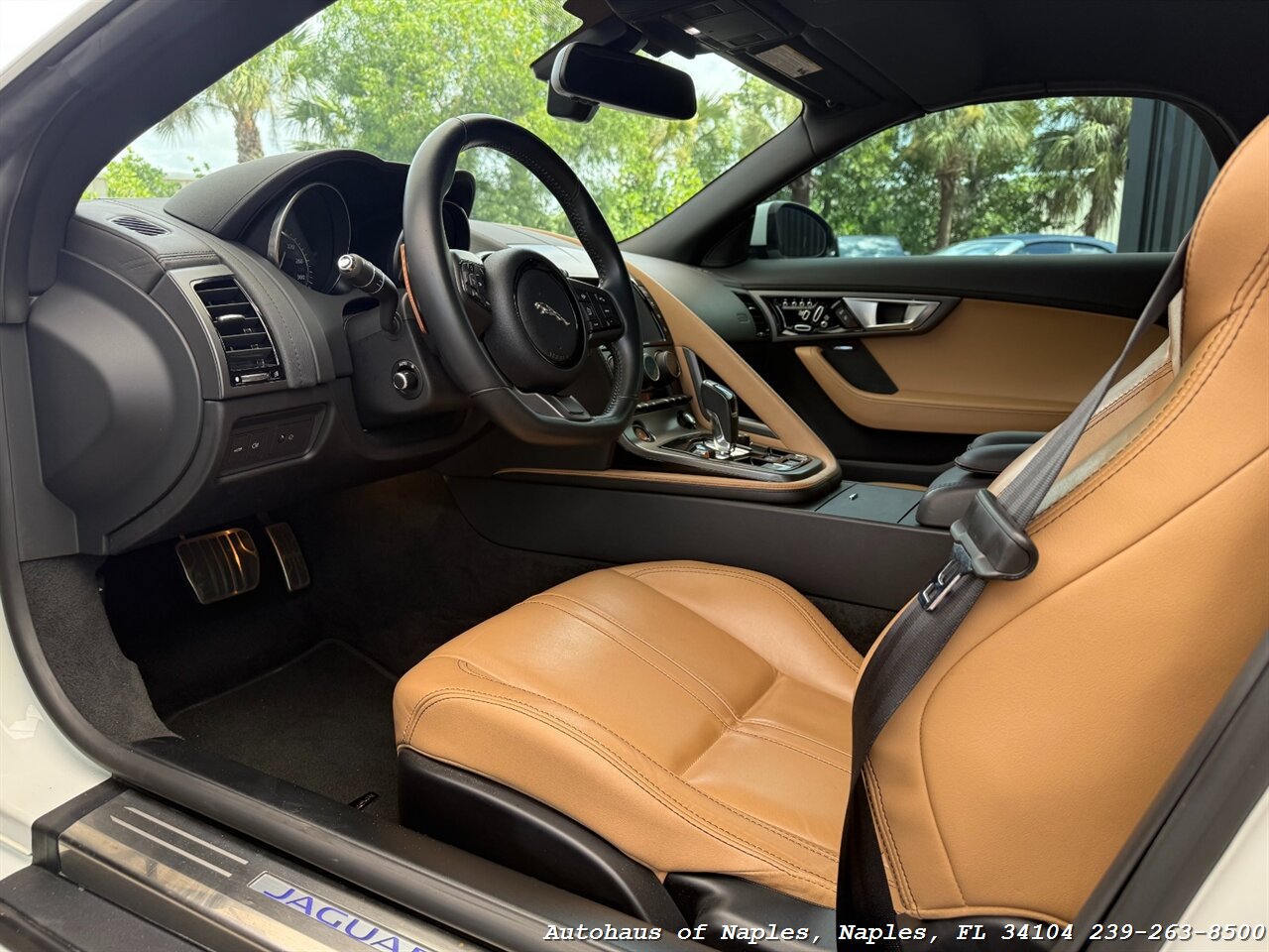 2017 Jaguar F-TYPE Convertible - Photo 15 - Naples, FL 34104