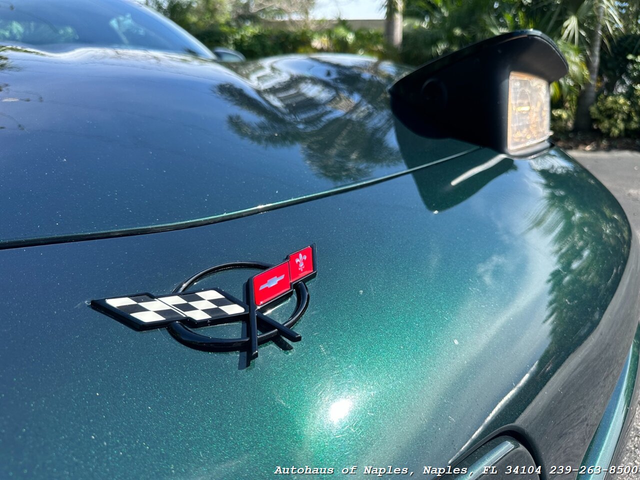 2001 Chevrolet Corvette   - Photo 7 - Naples, FL 34104