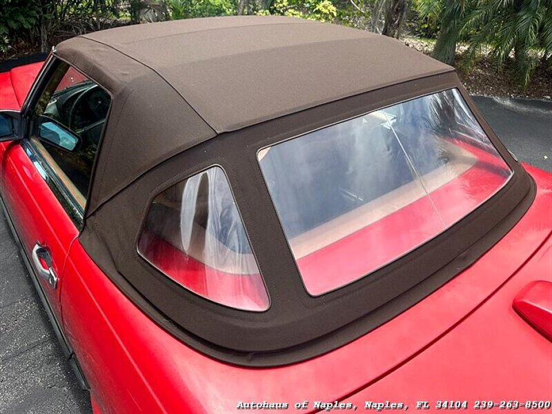 1986 Mercedes-Benz 560 SL w/ Hardtop - Photo 14 - Naples, FL 34104