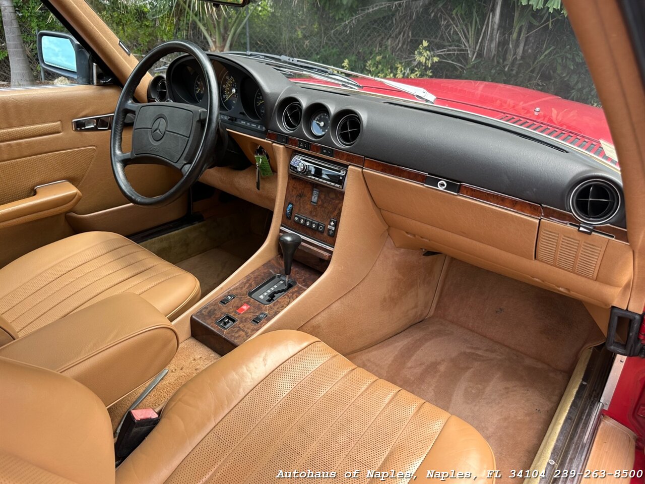 1986 Mercedes-Benz 560 SL w/ Hardtop   - Photo 20 - Naples, FL 34104