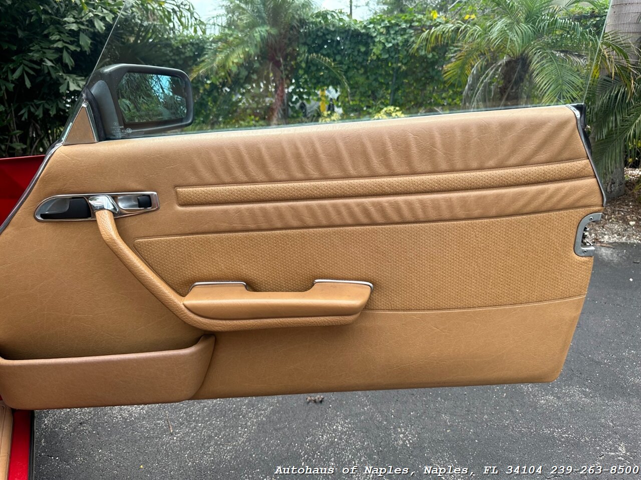 1986 Mercedes-Benz 560 SL w/ Hardtop   - Photo 23 - Naples, FL 34104