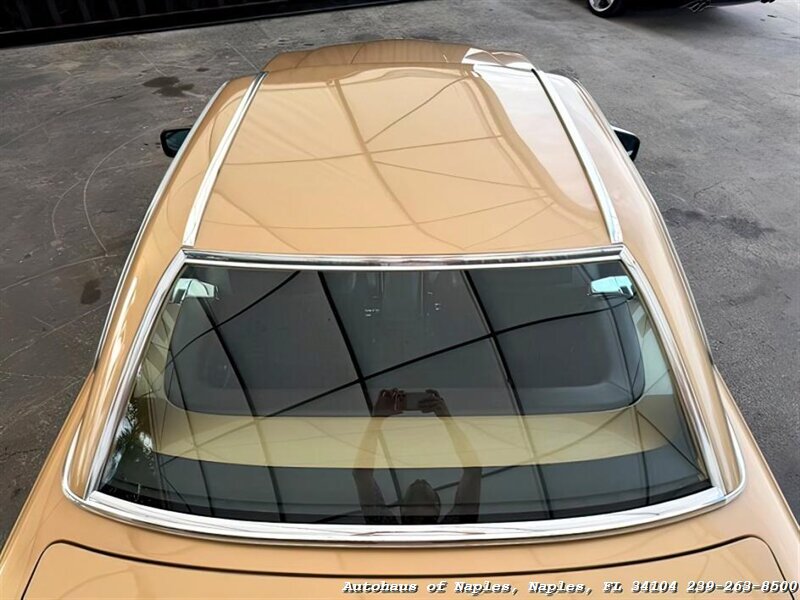 1988 Mercedes-Benz 560 SL   - Photo 39 - Naples, FL 34104