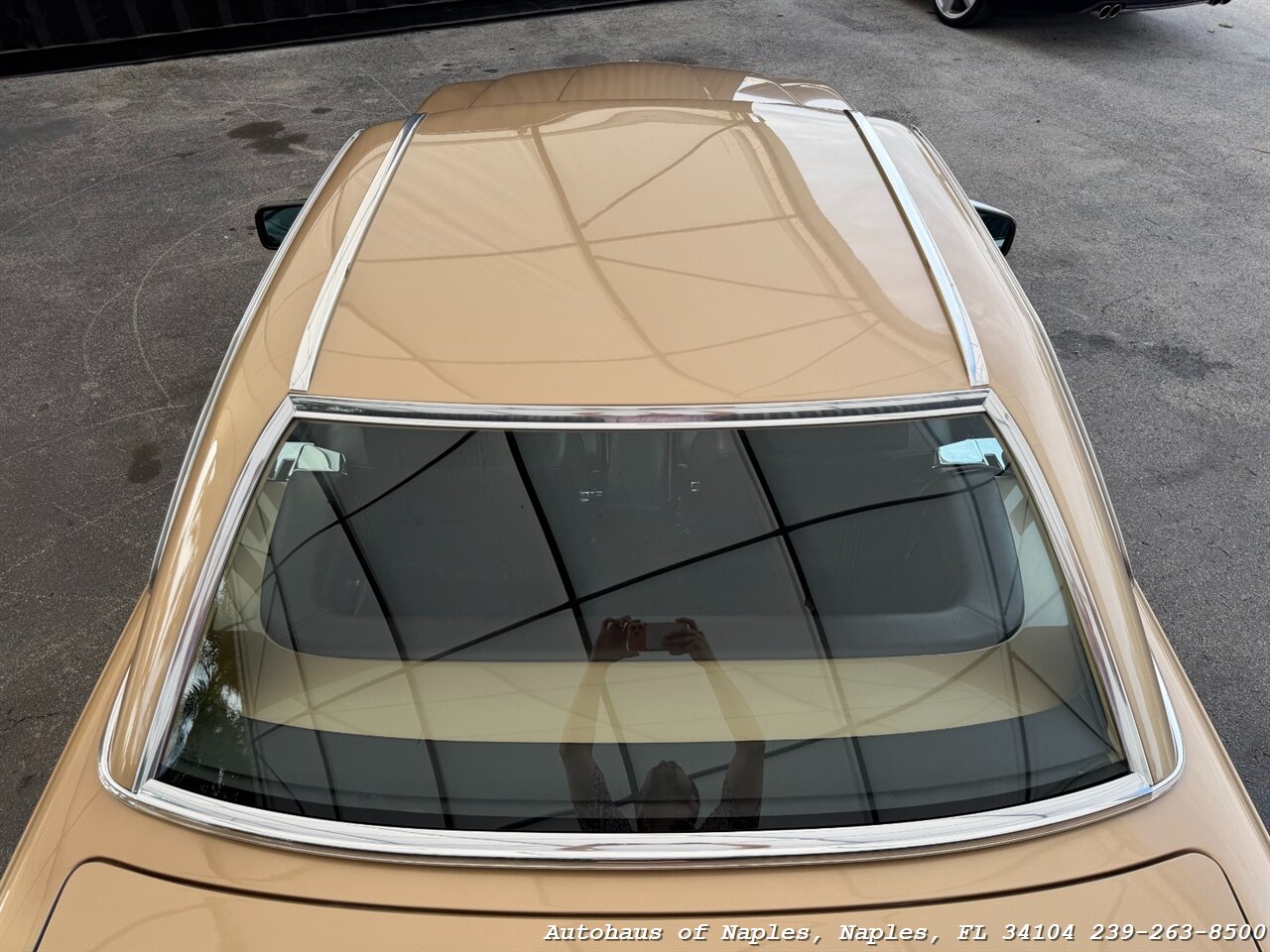 1988 Mercedes-Benz 560 SL   - Photo 39 - Naples, FL 34104