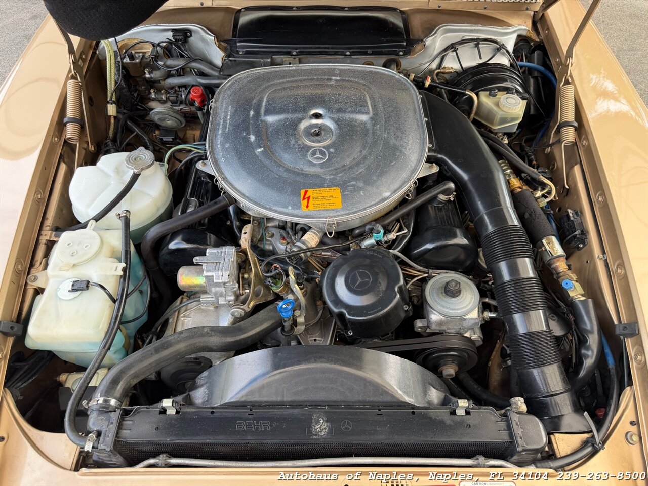 1988 Mercedes-Benz 560 SL   - Photo 50 - Naples, FL 34104