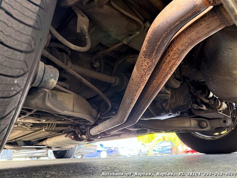 1988 Mercedes-Benz 560 SL   - Photo 48 - Naples, FL 34104