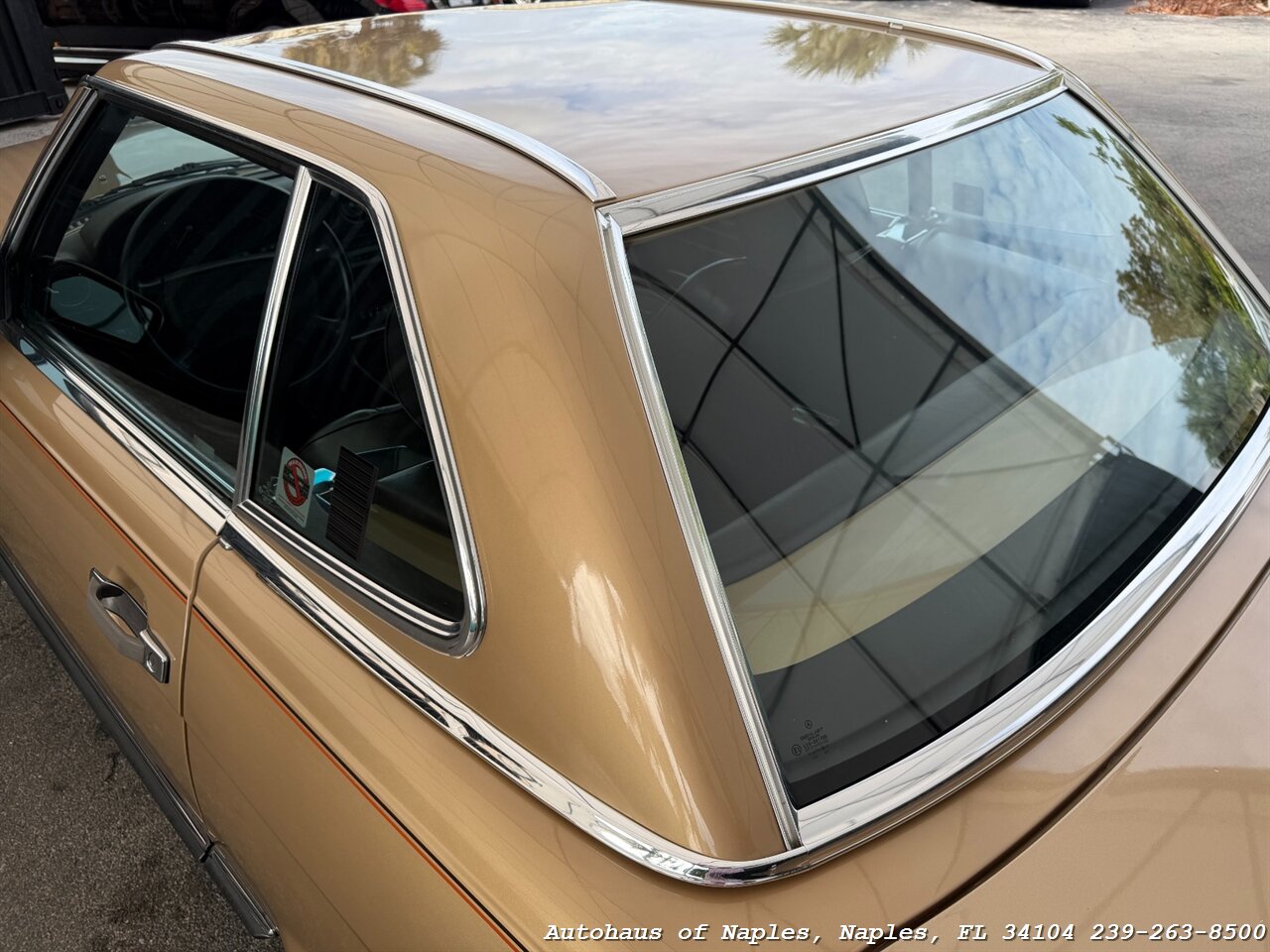 1988 Mercedes-Benz 560 SL   - Photo 40 - Naples, FL 34104