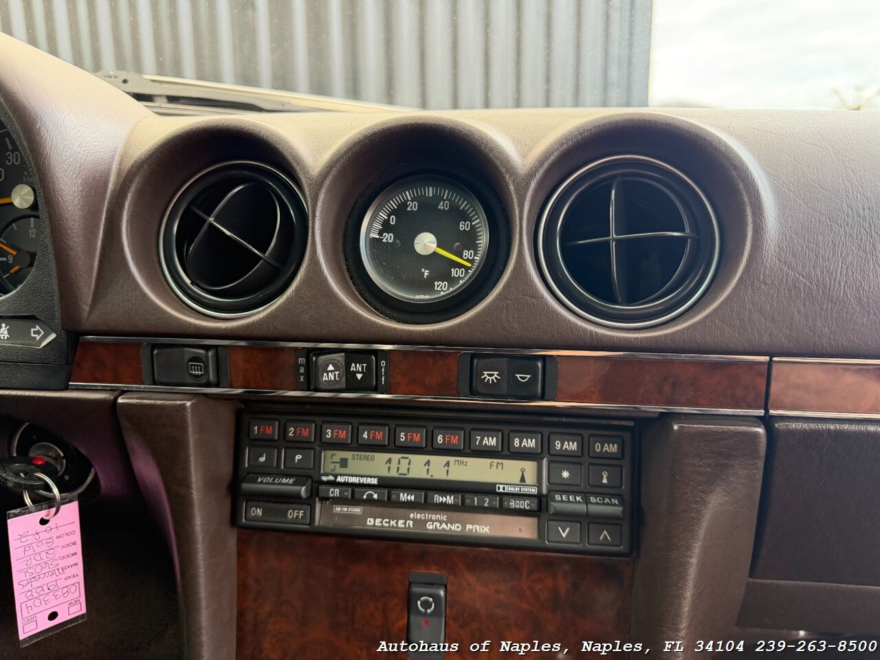 1988 Mercedes-Benz 560 SL   - Photo 68 - Naples, FL 34104