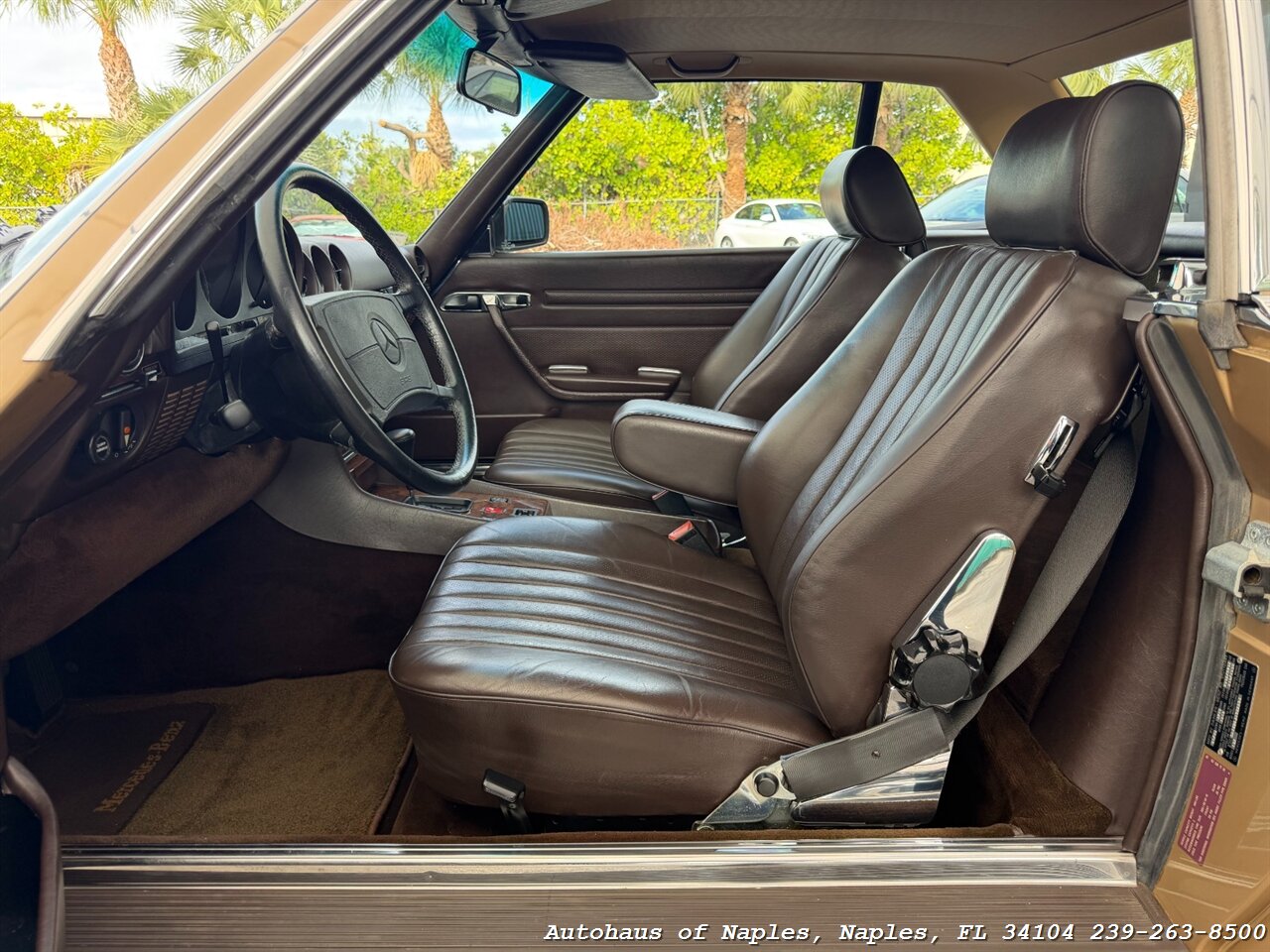 1988 Mercedes-Benz 560 SL   - Photo 54 - Naples, FL 34104