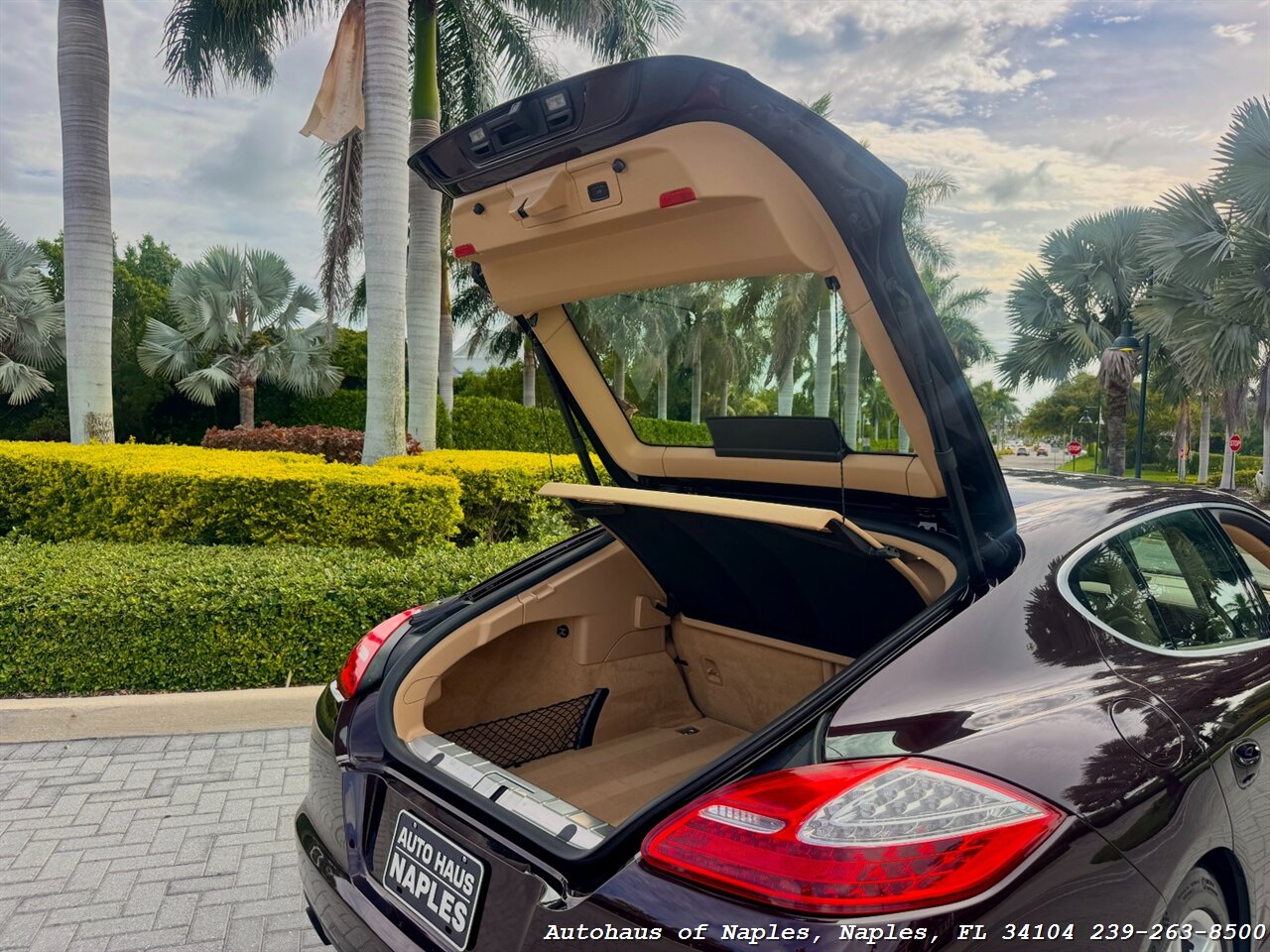 2012 Porsche Panamera 4S - Photo 17 - Naples, FL 34104