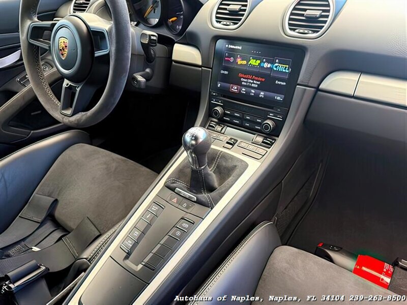 2020 Porsche 718 Cayman GT4   - Photo 33 - Naples, FL 34104