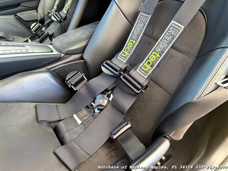 2020 Porsche 718 Cayman GT4   - Photo 24 - Naples, FL 34104