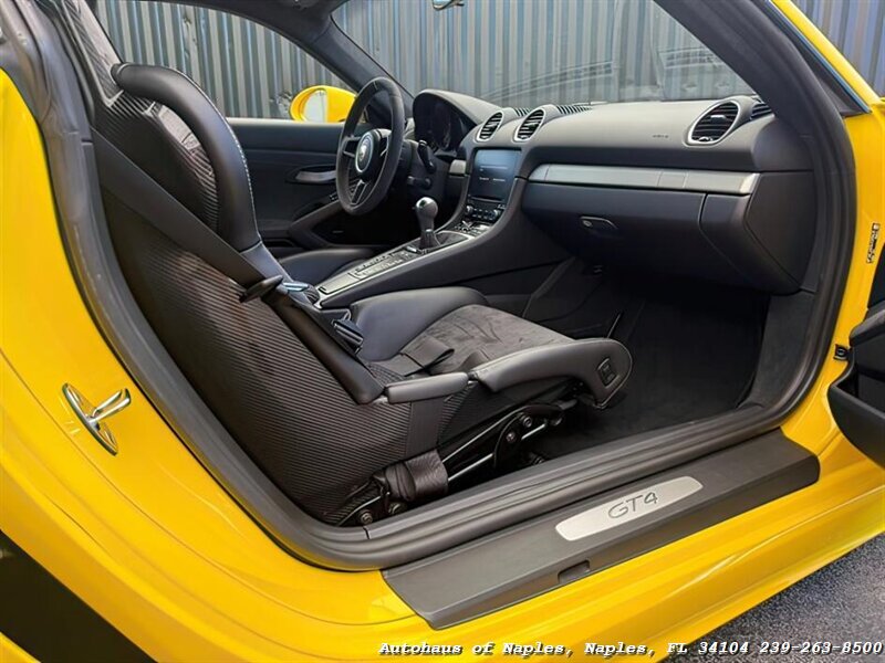 2020 Porsche 718 Cayman GT4   - Photo 28 - Naples, FL 34104