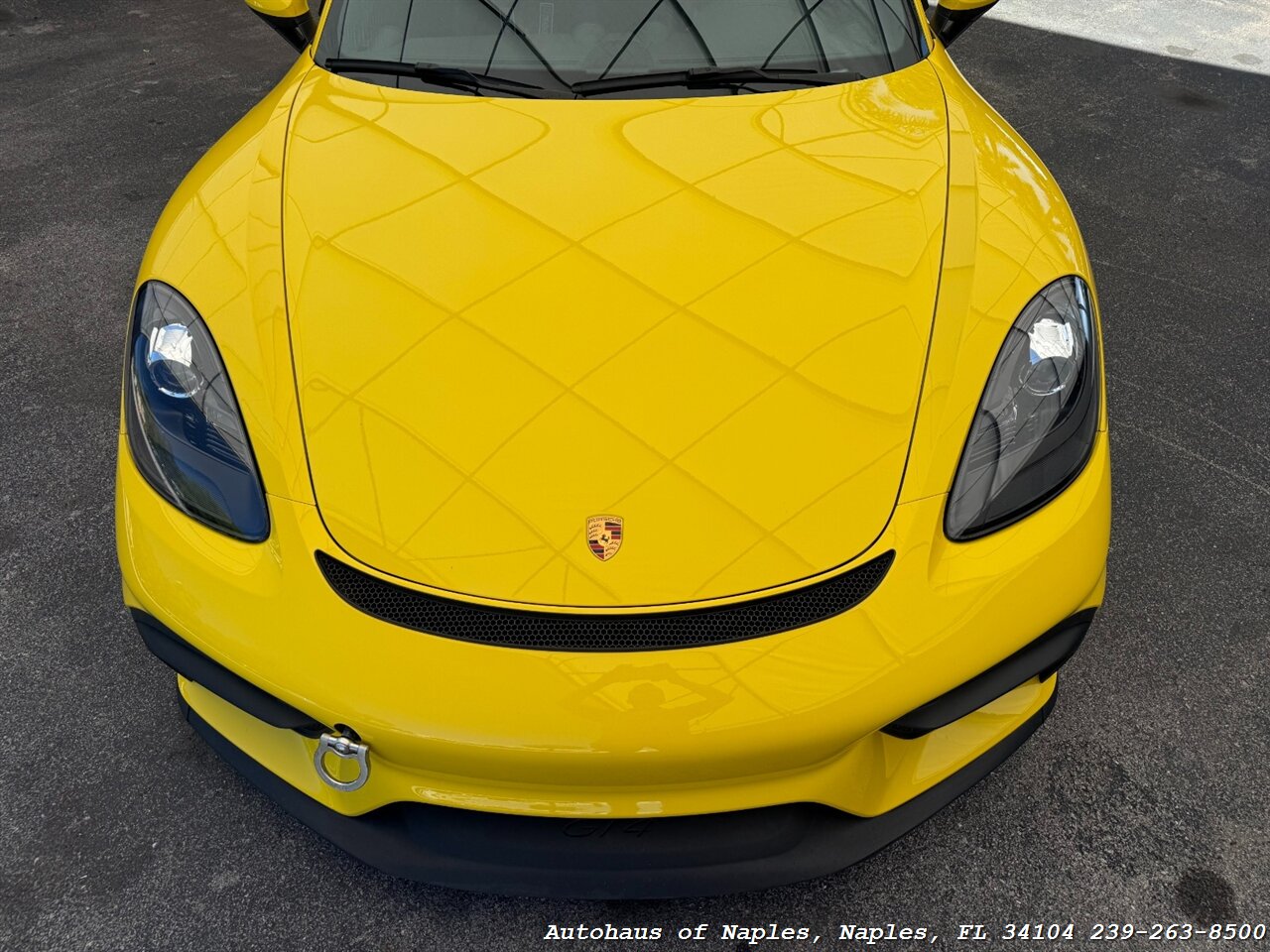 2020 Porsche 718 Cayman GT4 - Photo 18 - Naples, FL 34104