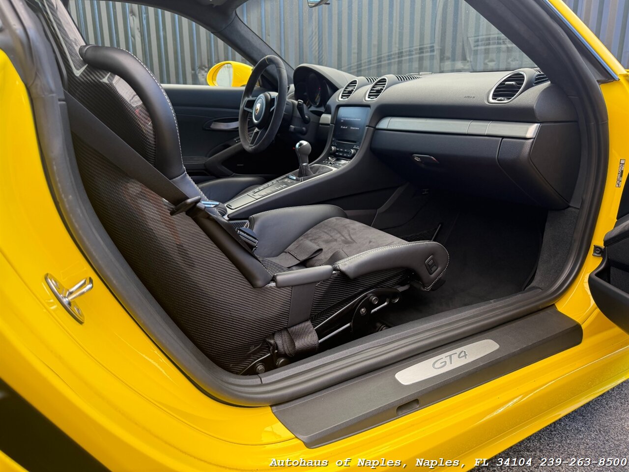 2020 Porsche 718 Cayman GT4 - Photo 28 - Naples, FL 34104