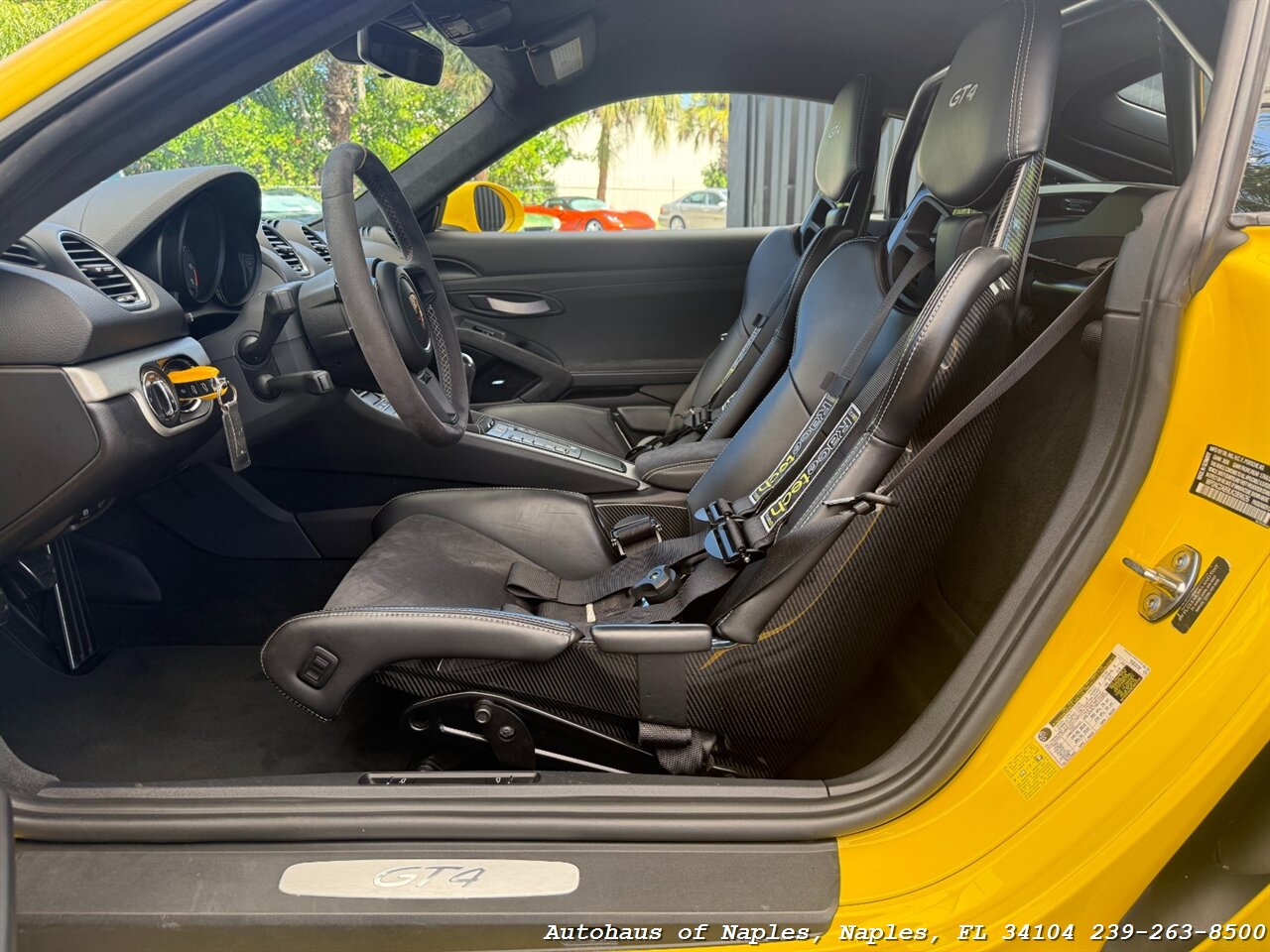 2020 Porsche 718 Cayman GT4 - Photo 22 - Naples, FL 34104
