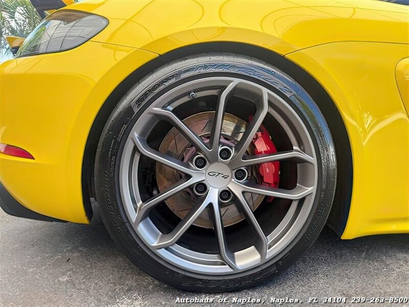 2020 Porsche 718 Cayman GT4   - Photo 11 - Naples, FL 34104