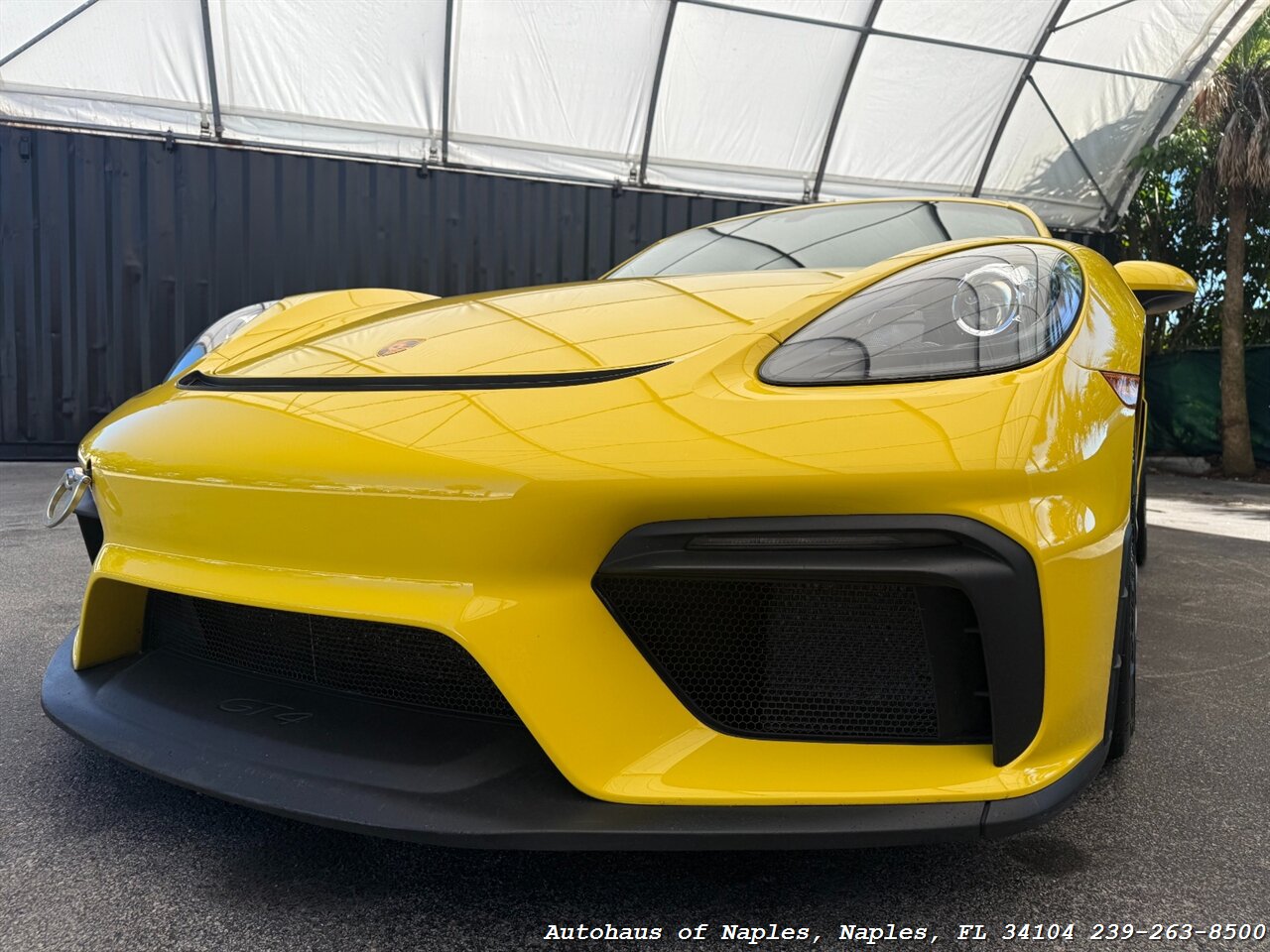 2020 Porsche 718 Cayman GT4 - Photo 17 - Naples, FL 34104