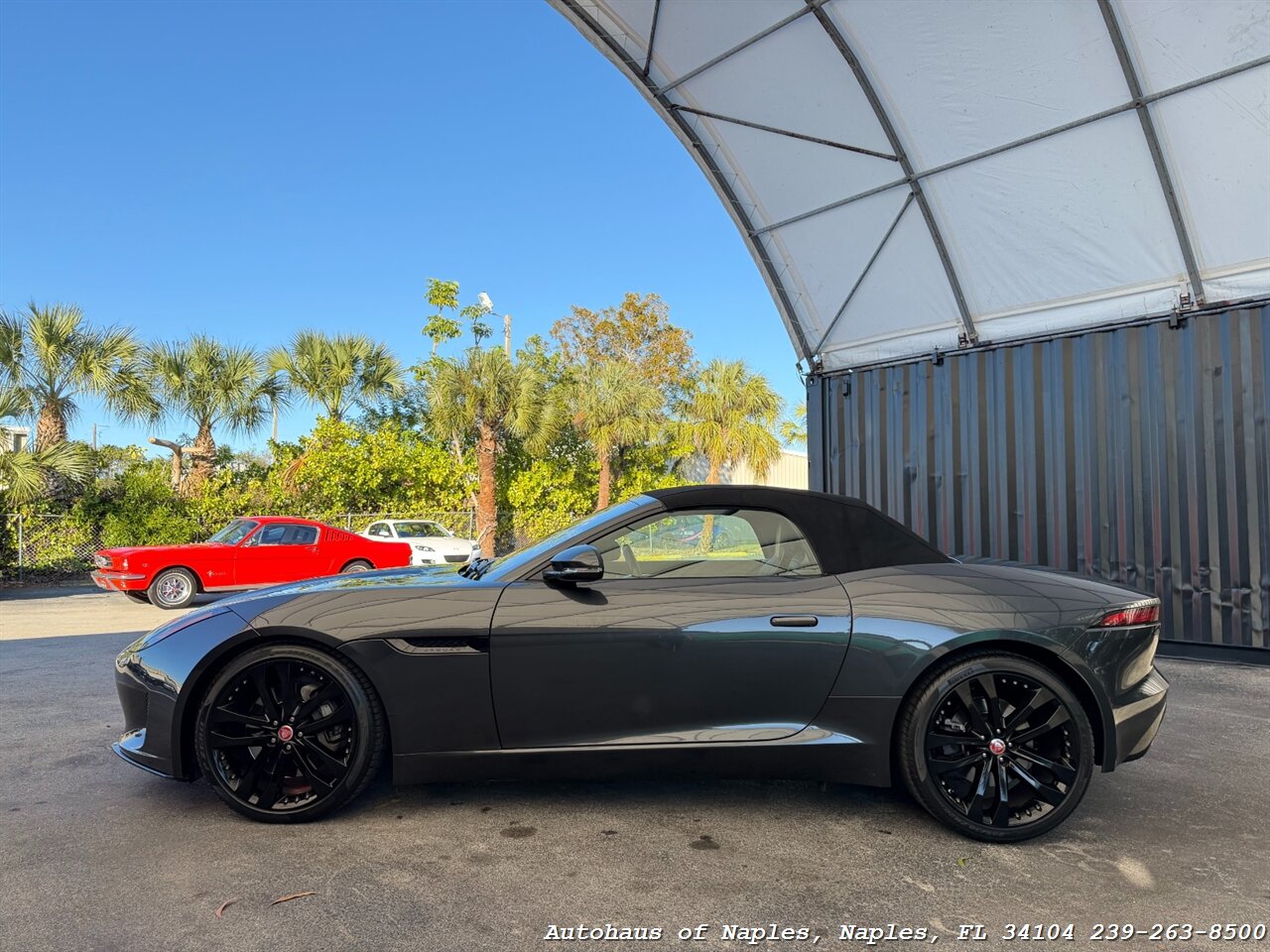 2019 Jaguar F-TYPE P340   - Photo 17 - Naples, FL 34104