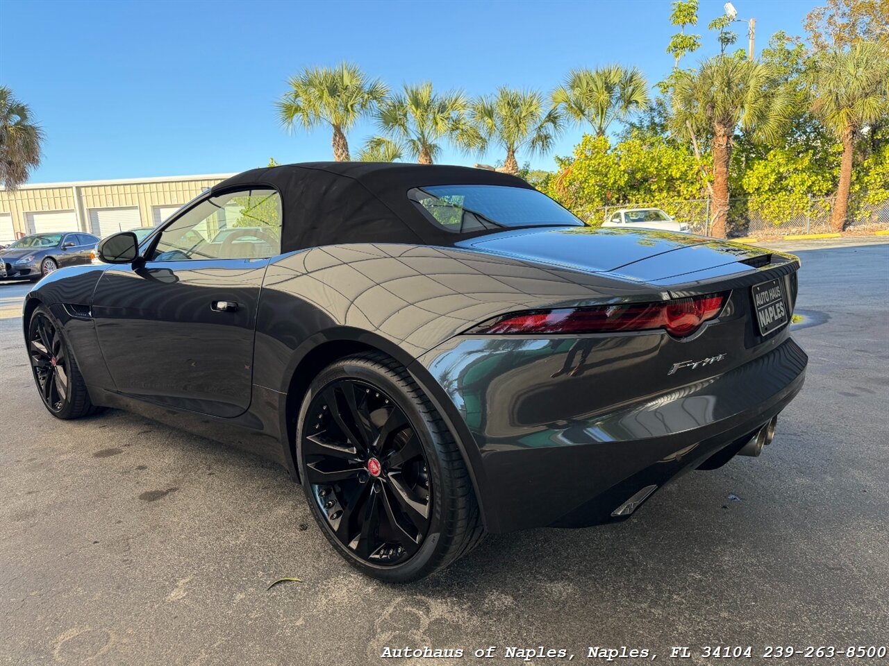 2019 Jaguar F-TYPE P340   - Photo 18 - Naples, FL 34104