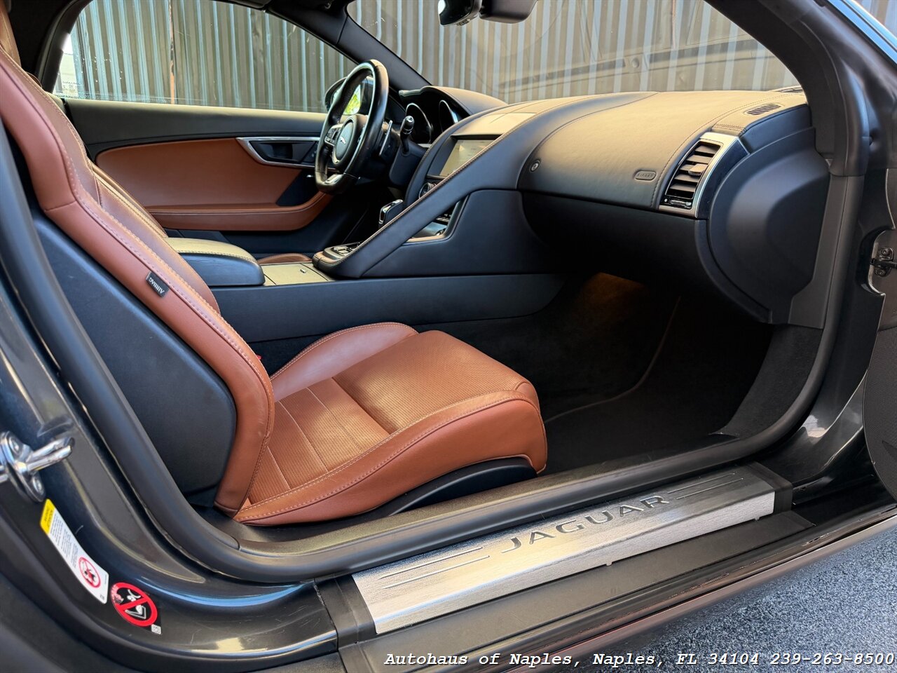 2019 Jaguar F-TYPE P340   - Photo 42 - Naples, FL 34104