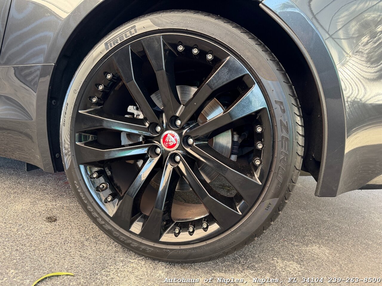 2019 Jaguar F-TYPE P340   - Photo 29 - Naples, FL 34104