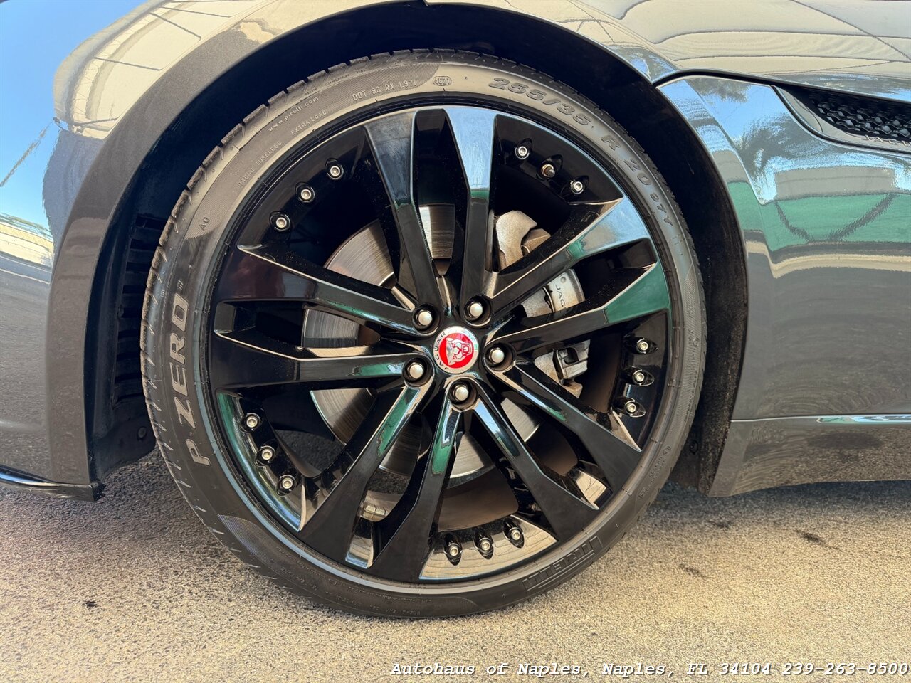 2019 Jaguar F-TYPE P340   - Photo 30 - Naples, FL 34104